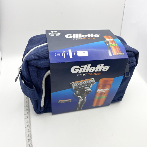 Подаруквоий набір +косметичка Gillette Fusion Proglide (станок,гель +2 картріджа)