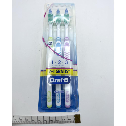 Зубна щітка Oral-B 3шт Classic Care  