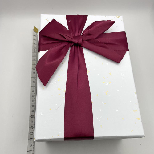 Подарункова коробка 21*15*8,5см Біла кришка з бантом 