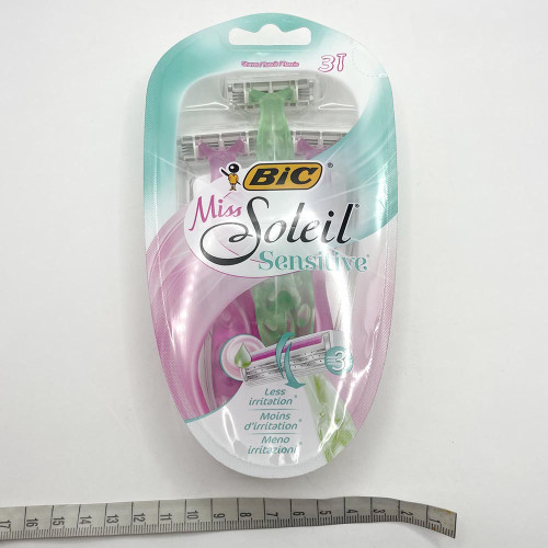 Станки жіночі для гоління одноразові Bic 3шт Місс солей Сенситів 3 леза (розова і салатова)