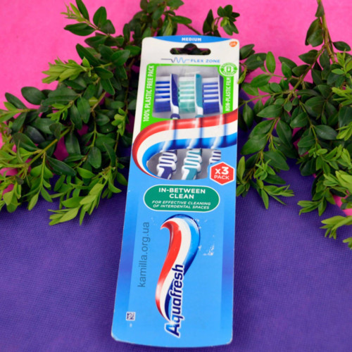 3убна щітка Aquafresh In Between Clean 2+1 шт.