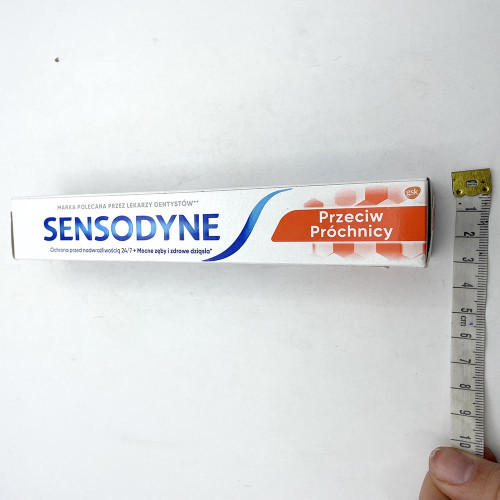 Зубная паста Lacalut Anti-caries 75 мл