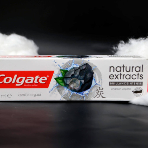 3убна паста Colgate Безпечне відбілювання Природне вугілля 75 мл.