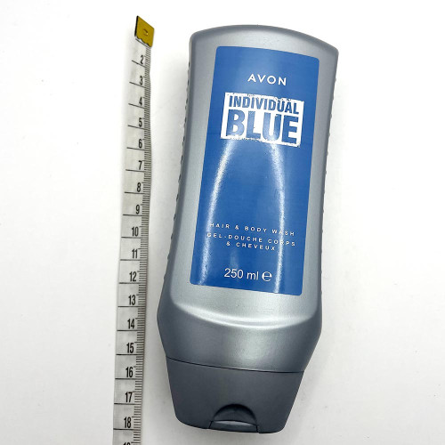 Чоловічий гель для душу Avon 250мл Individual Blue