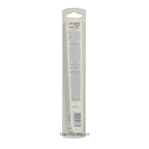 Зубна щітка Aquafresh Medium Intence Clean 1 шт.