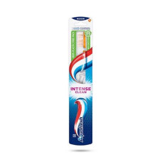 Зубна щітка Aquafresh Medium Intence Clean 1 шт.