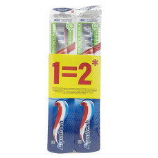 Зубна щітка Aquafresh 2шт Олл ін ван Захист