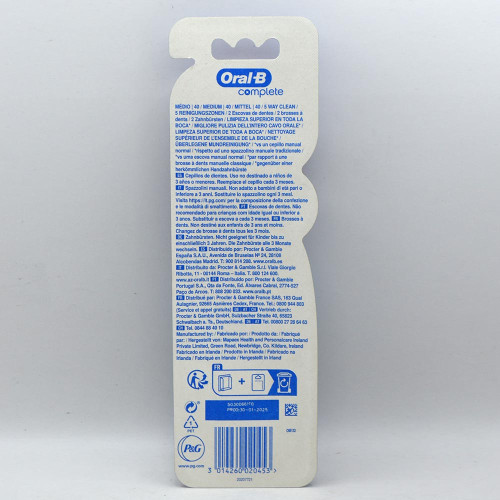 Зубна щітка Oral-B 1+1шт Медіум 40 Комплете