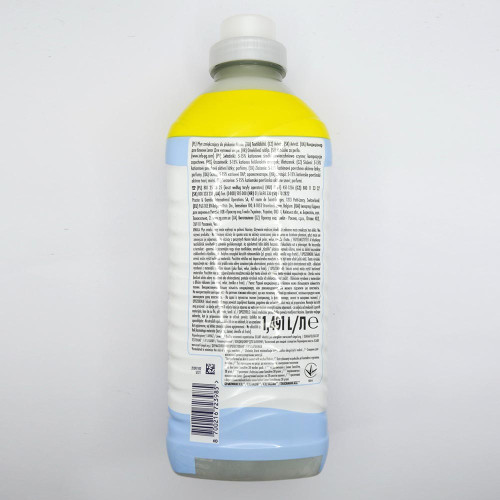 Ополіскувач для одягу Lenor 1,490мл Сенсітів