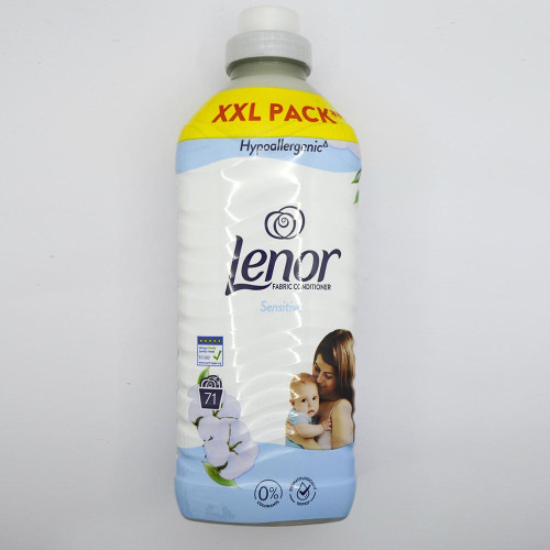 Ополіскувач для одягу Lenor 1,490мл Сенсітів