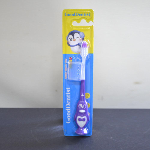 Зубна щітка GoodDentist 1шт 4 кольори з чохлом 207